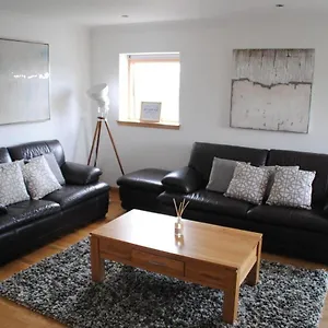 Executive 3 Bed Apartment