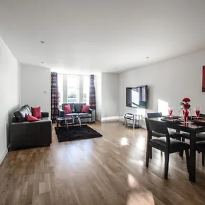 Orange Polmuir Gardens Only 7 Minutes To Centre Apartment