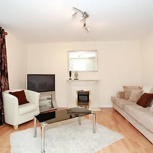 Fonthill Apartment