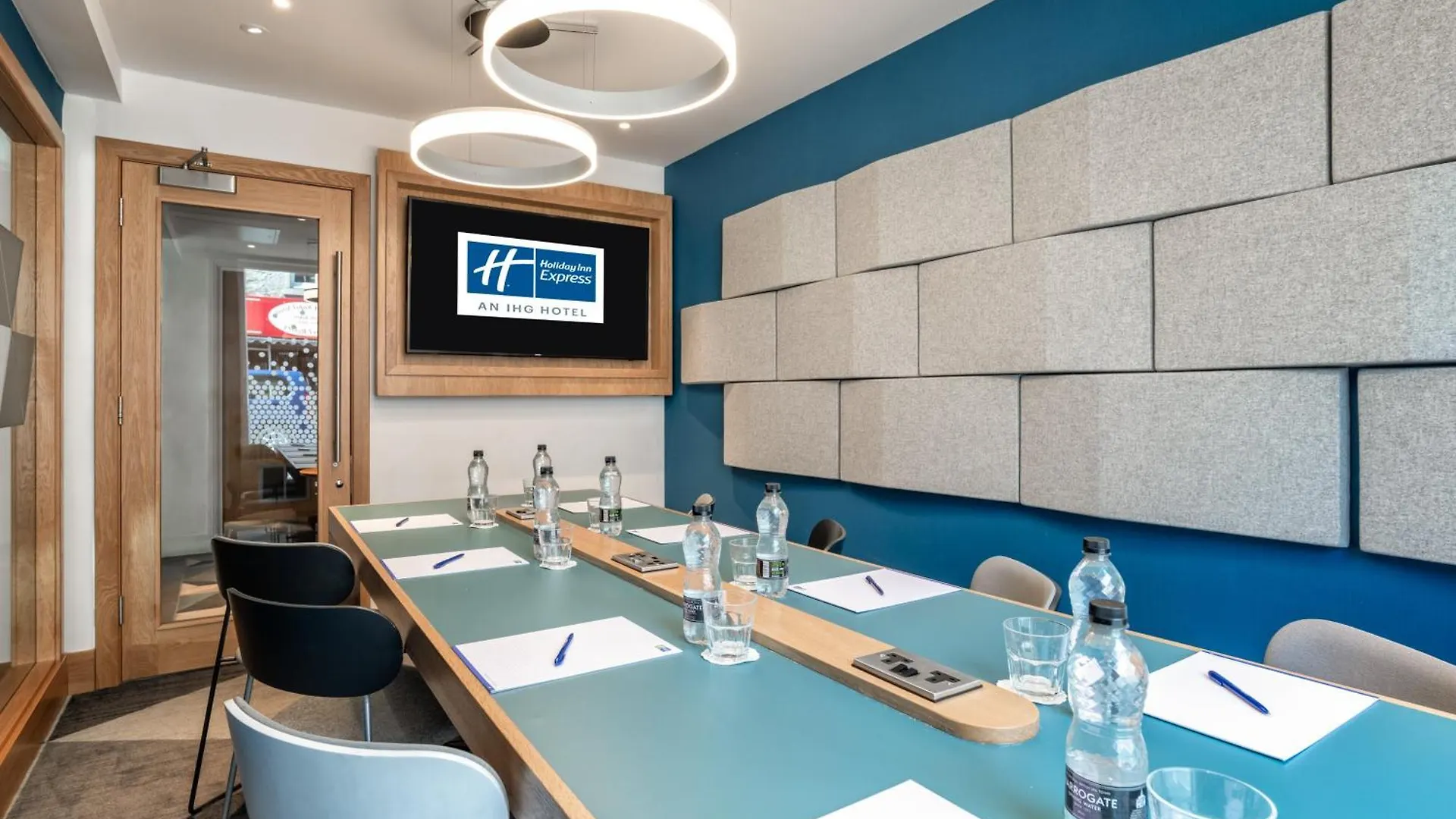 Hotel Holiday Inn Express Aberdeen City Centre By Ihg