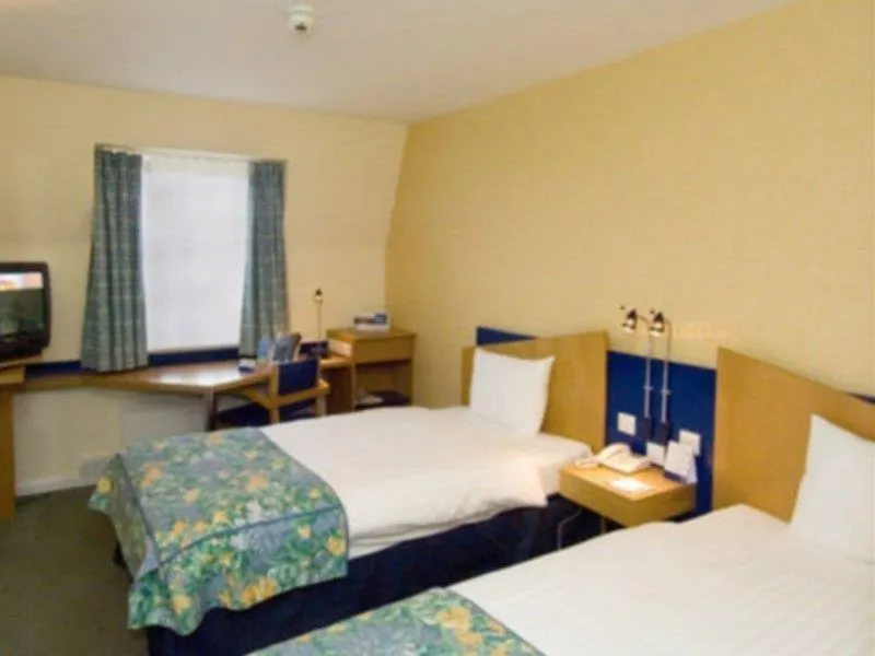 Holiday Inn Express Aberdeen City Centre By Ihg 3*,